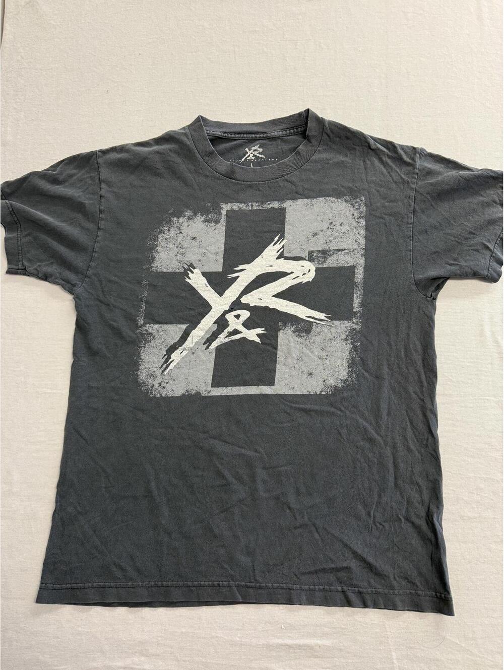 Faded Young and Reckless T-shirt Y&R Plus Logo Made in USA L